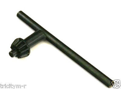 330034-07 DEWALT /Black & Decker Chuck Key W/ 065288-01 Holder Set