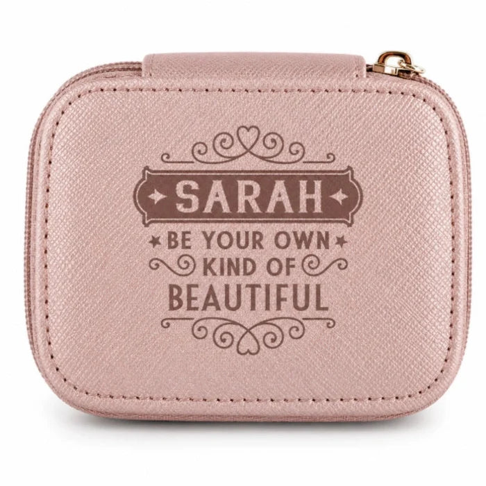 This H & H Gifts Personalised Jewellery Box combines heartfelt sentiment with practical elegance.
