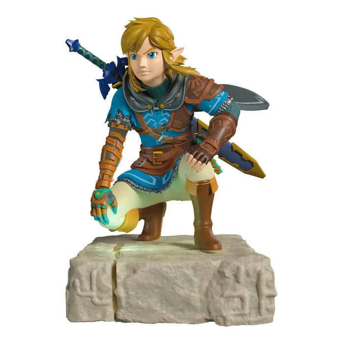 Hallmark : 2026 Keepsake Nintendo The Legend of Zelda™: Tears of the Kingdom Link Musical Ornament With Light (184)