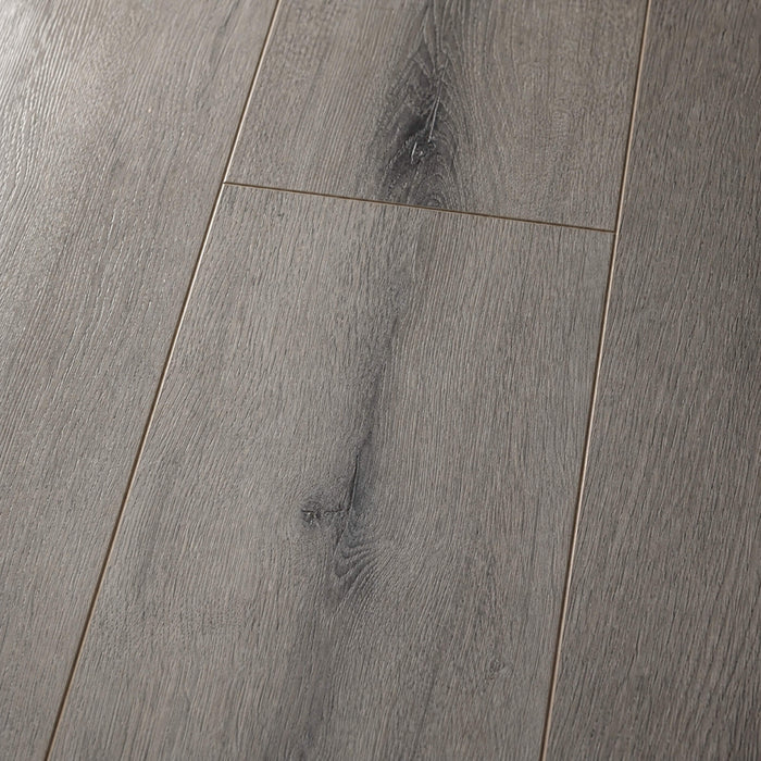 Close-up of the grain and texture of Harbour Oak Country laminate flooring.