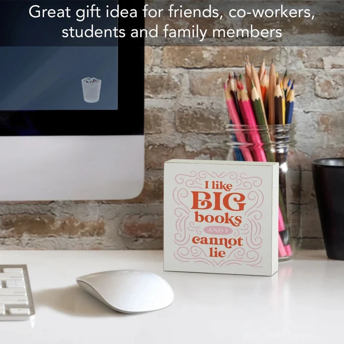 Its freestanding design makes it easy to display anywhere, making it the perfect decorative accent for readers, book collectors, and literary enthusiasts.