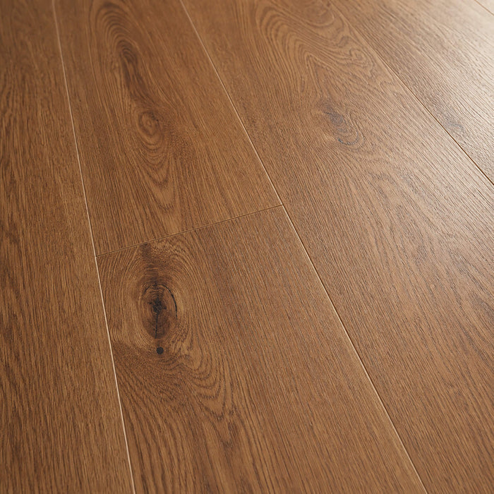 Close-up of the grain and texture of Natural Oak Country laminate flooring.