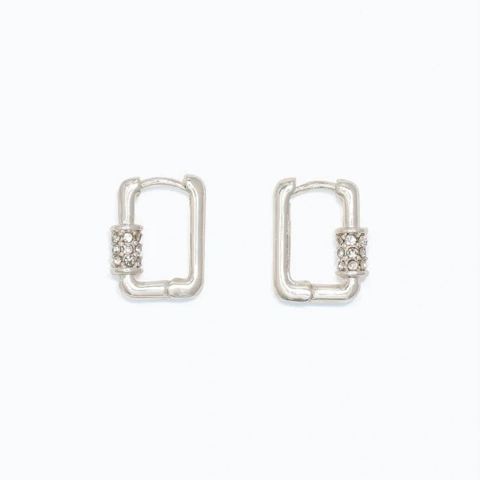 These earrings offer a contemporary take on a classic silhouette.