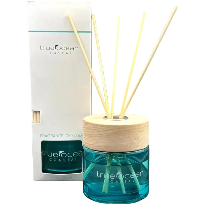 Infused with our signature essential oil-based fragrance, Coastal, this diffuser fills your space with the fresh, sunlit aroma of bergamot, palm leaf, and mandarin — a carefree blend of sand, surf, and ocean breeze.